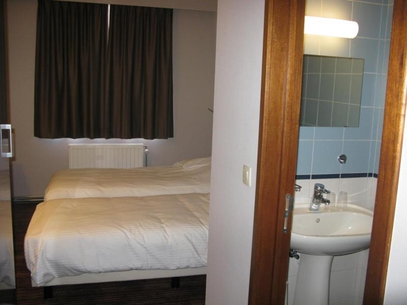 Hotel Les 100 Ciels Saint-Hubert Phòng bức ảnh