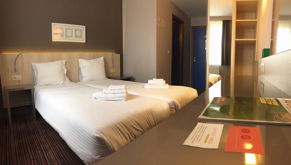 Hotel Les 100 Ciels Saint-Hubert Ngoại thất bức ảnh